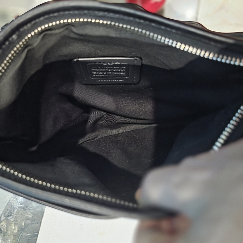 Coach Crossbody - Picture 6 of 8